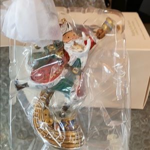 Hallmark Keepsake A Santa Claus Christmas